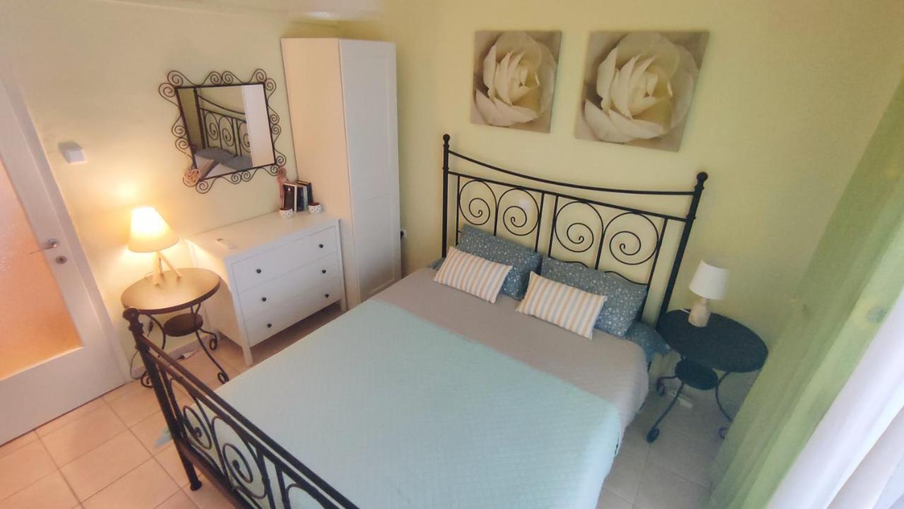 Cosy Apartment By The Sea Metamorfosi  Eksteriør billede