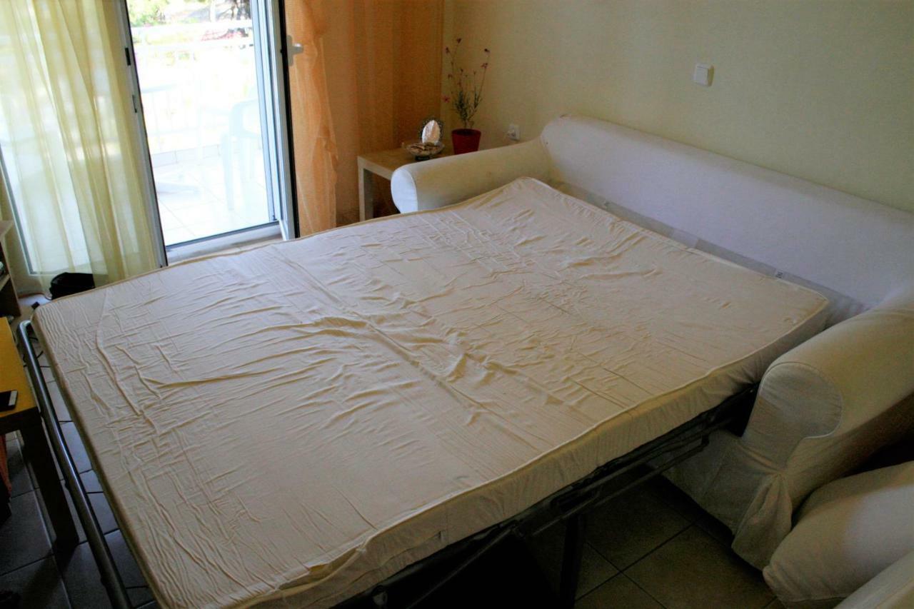 Cosy Apartment By The Sea Metamorfosi  Eksteriør billede